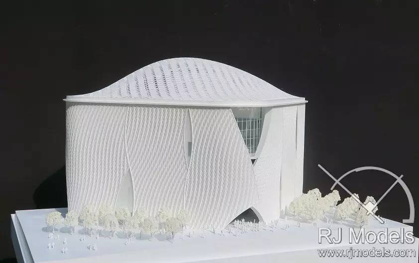 ▲戲曲中心概念模型的白色外立觀的整體照。